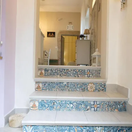 Bed & Breakfast Dimora Dei Grifi 3*